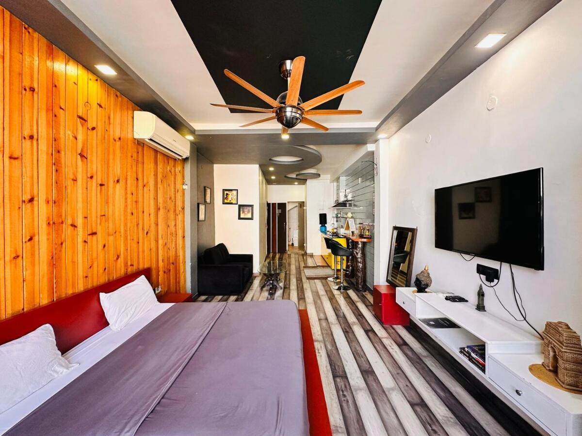 Apartment Leafyinn Stylish New Delhi